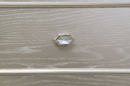 Evangeline 4-drawer Vanity Desk Makeup Table Silver Oak