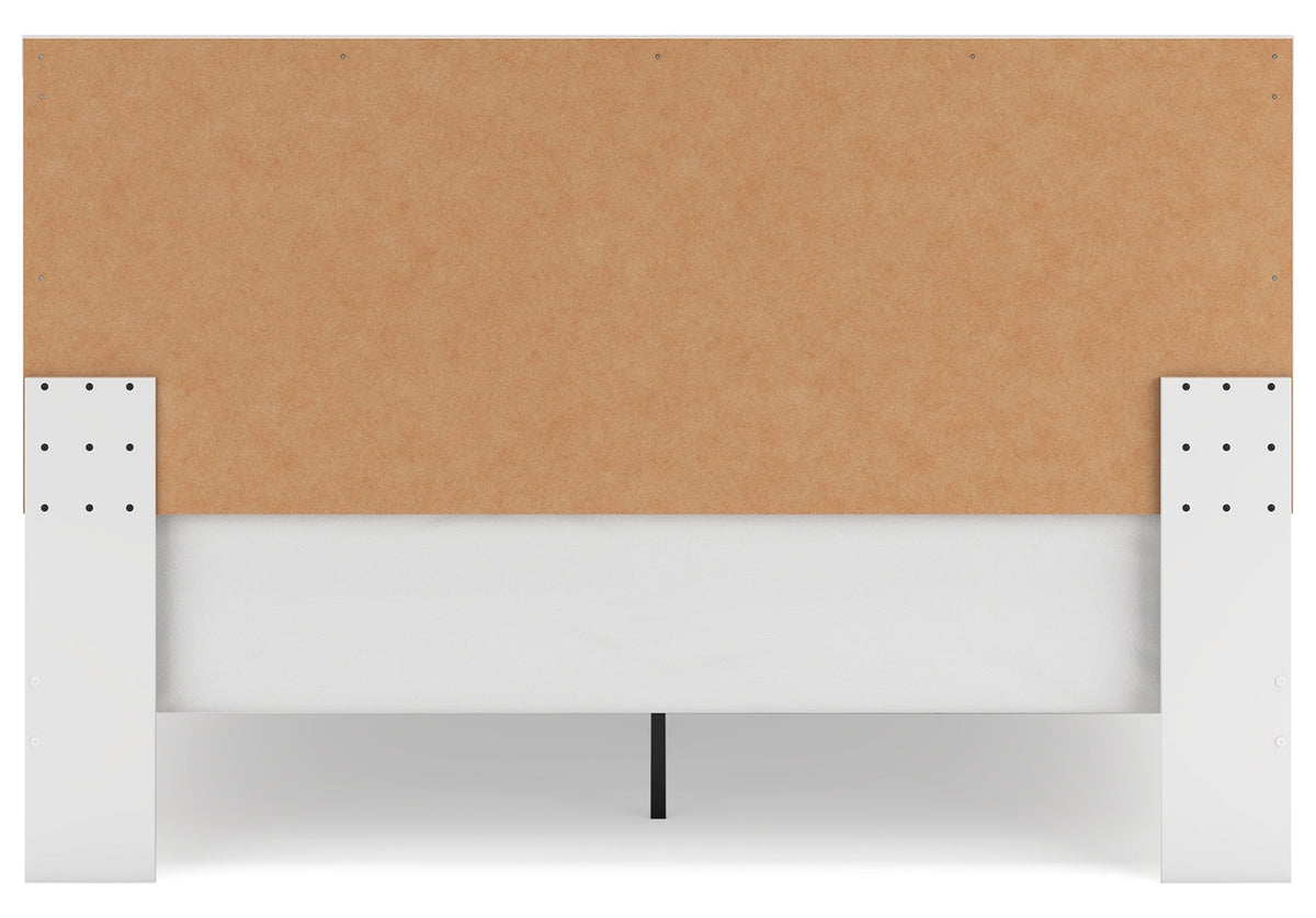 Charbitt Panel Bed