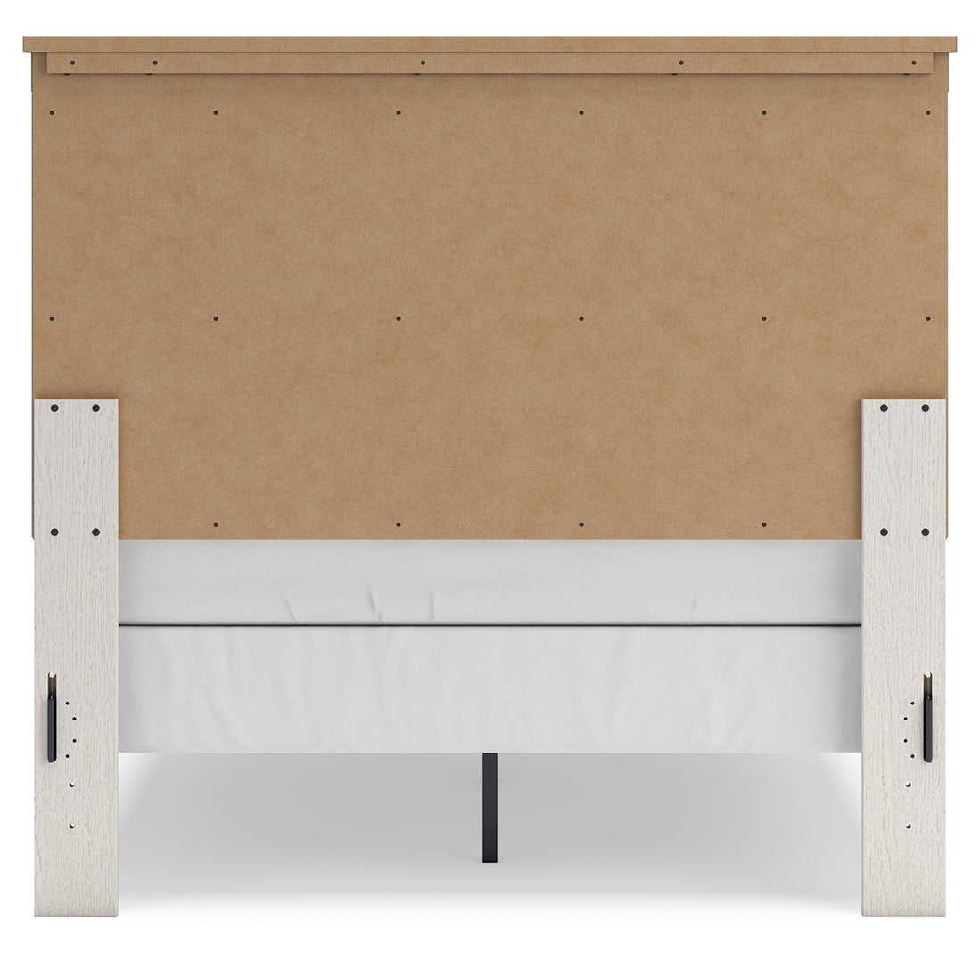 Linnocreek Panel Bed