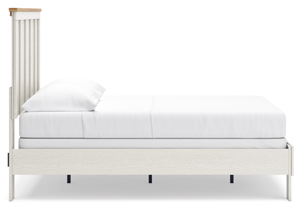 Linnocreek Panel Bed