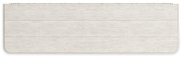 Arlendyne Dining Room Server