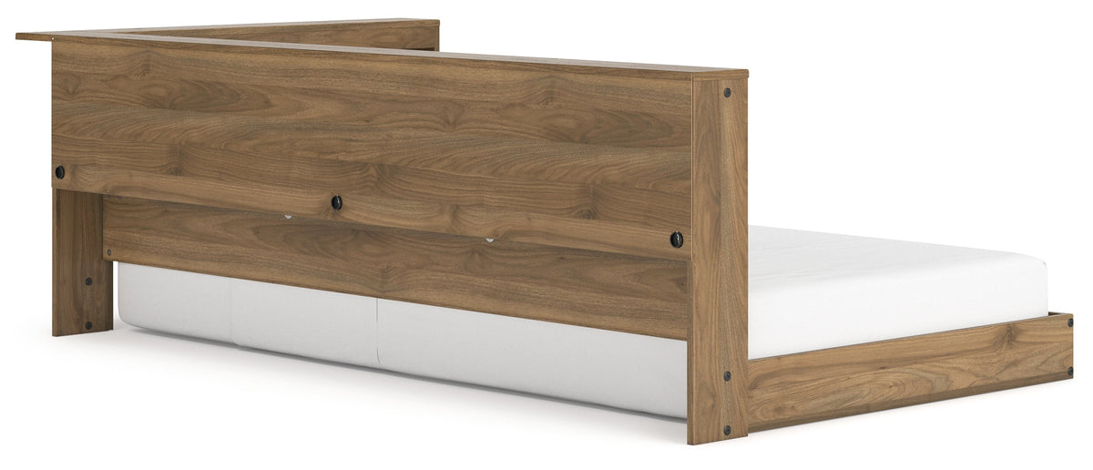 Deanlow Platform Bed