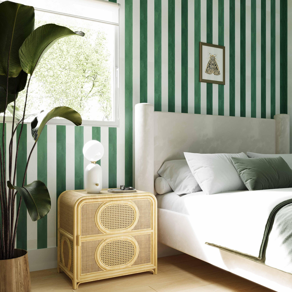 Liza White Table Lamp