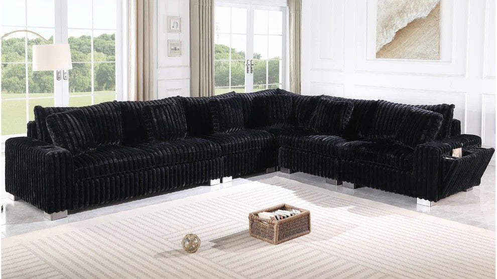 S329 Snuggle Station (Black)