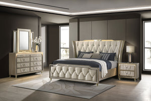 Lorient 4-piece Eastern King Bedroom Set Ivory and Camel