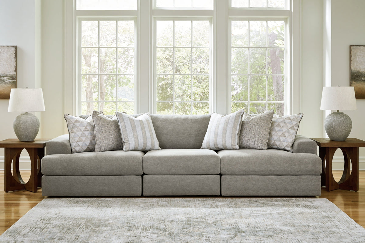Avaliyah 3-Piece Sectional with Chaise