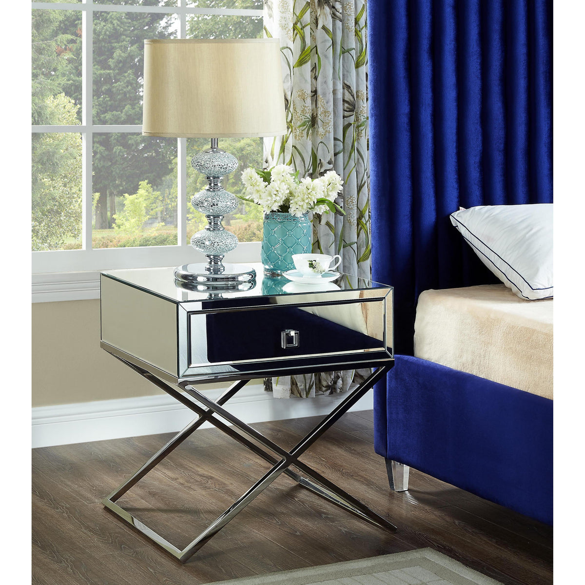 Meridian Lynn Side Table