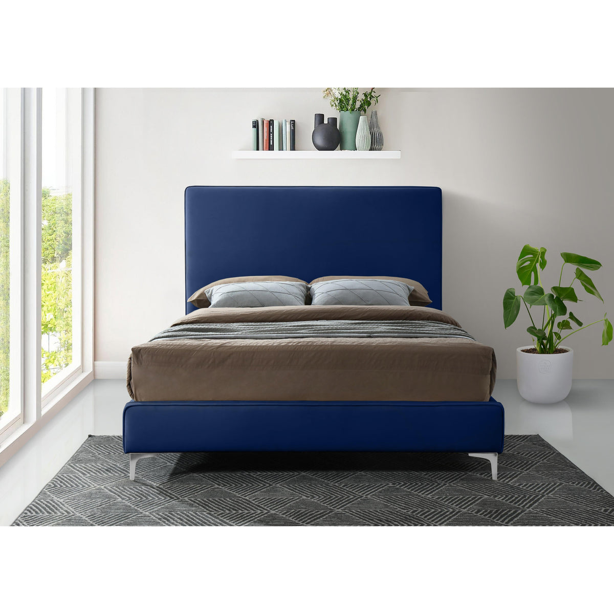 Meridian Geri Navy Velvet Full Bed