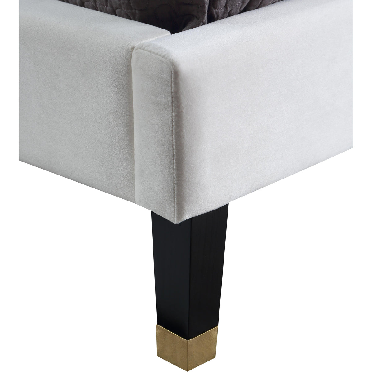 Meridian Harlie Cream Velvet Full Bed