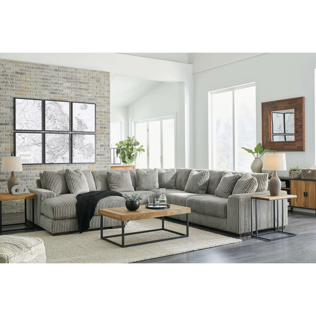 Swipe Furniture Exclusive Design Lindyn Fabric 5 pc Sectional 2110516/2110546/2110577/2110546/2110565