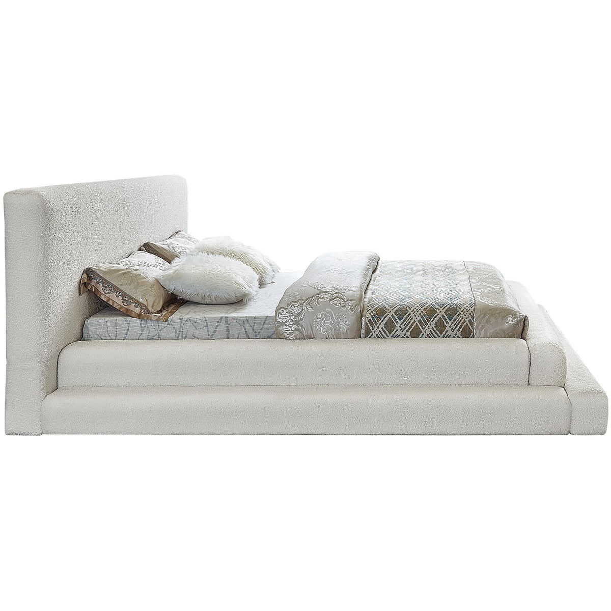 Meridian Dane Cream Teddy Fabric Queen Bed (3 Boxes)