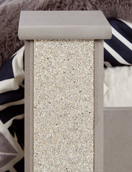 Surancha Panel Bed