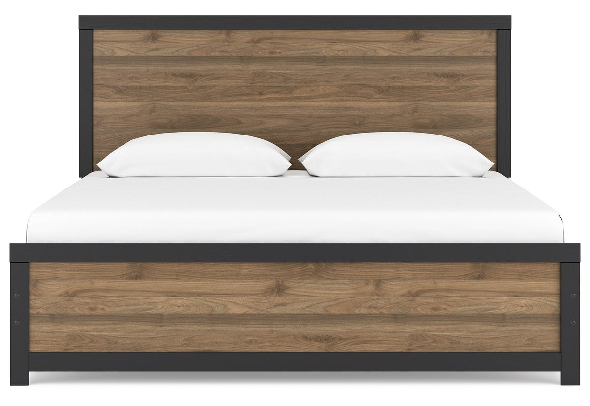 Vertani Panel Bed