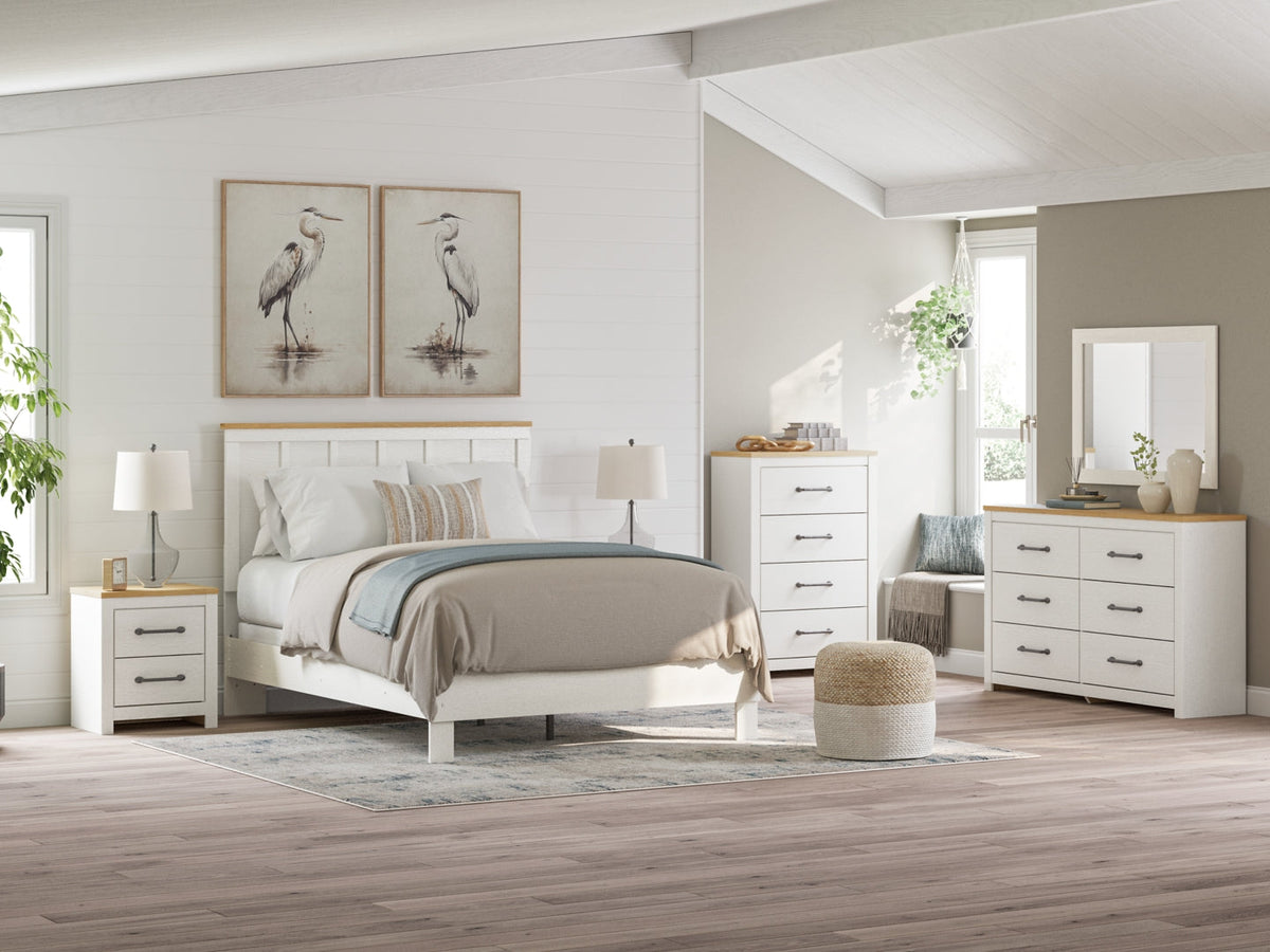 Linnocreek Panel Bed