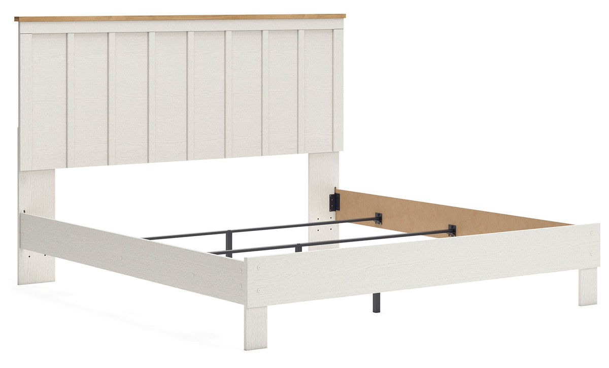 Linnocreek Panel Bed