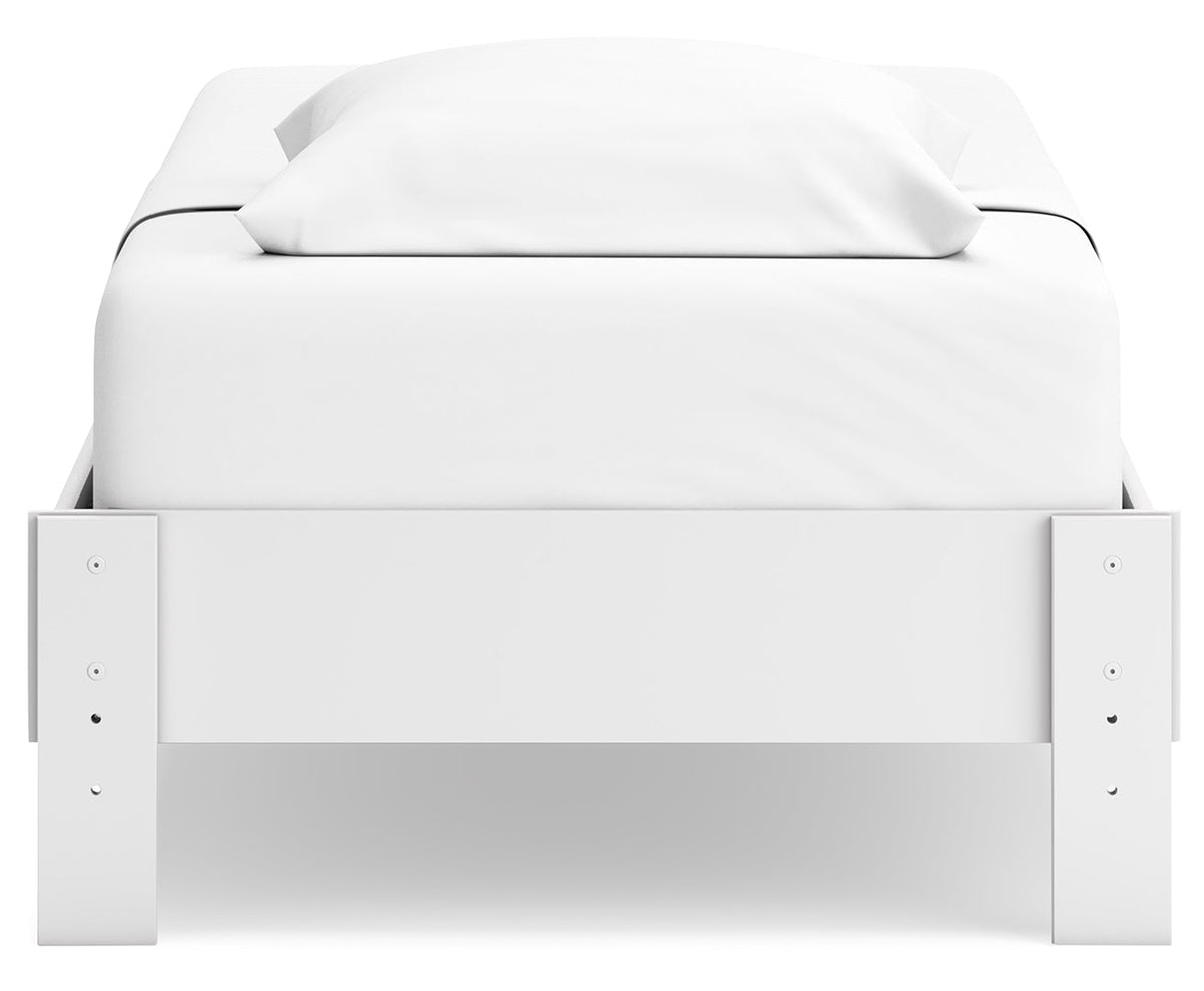 Hallityn Panel Platform Bed
