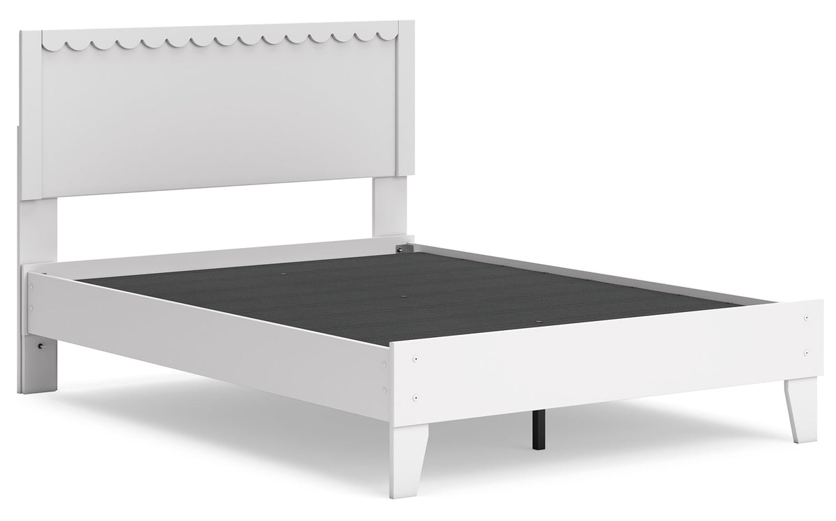 Hallityn Panel Platform Bed