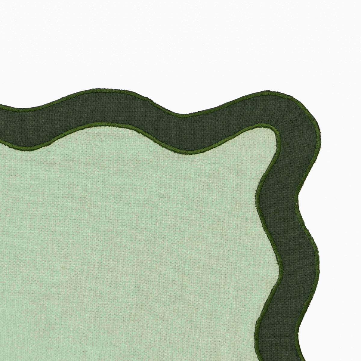 Scalloped Edge Olive Green Cotton Placemat - Set of 4
