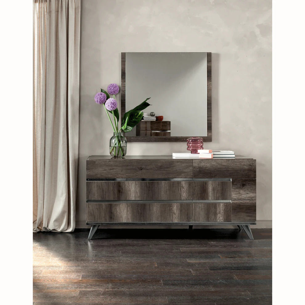 Medea Collection