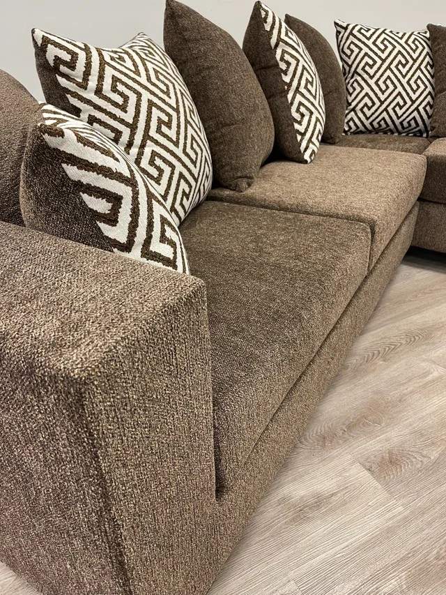 110 - Sectional